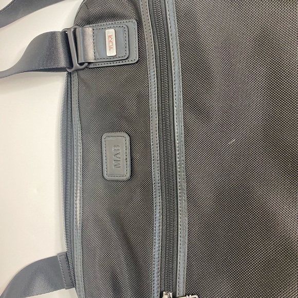 Tumi Bags Tumi Messenger Bag 2232dh With Shoulder Strap Poshmark